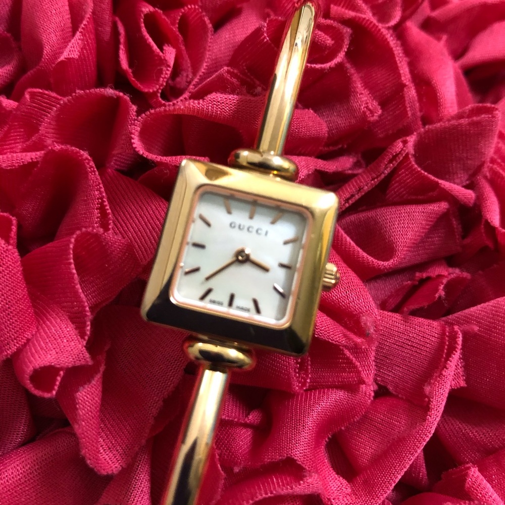 Gucci Watch - Picture 9 of 16